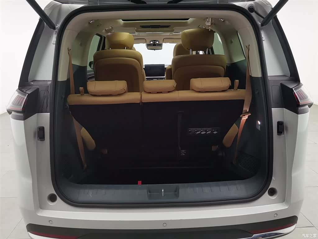 Trumpchi E8, 2024 16