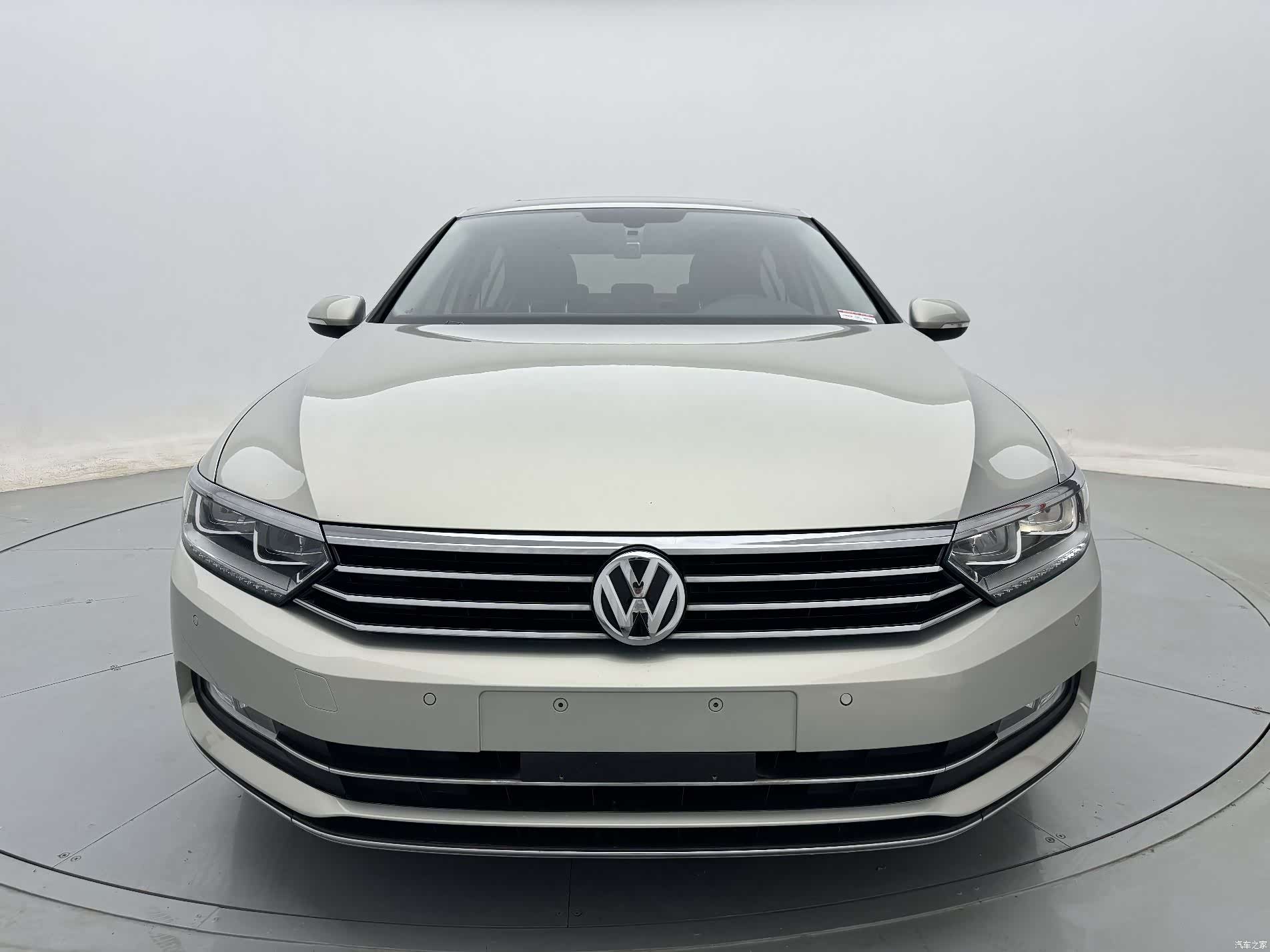 Volkswagen Magotan, 2019 2