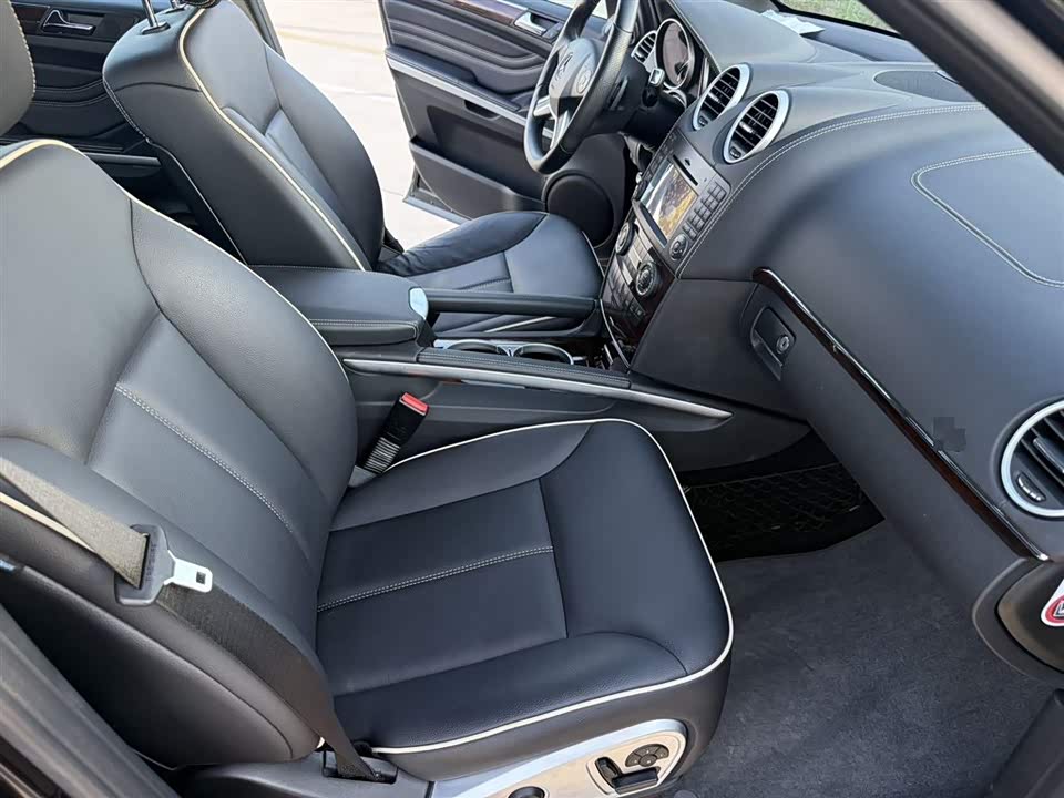 Mercedes-Benz M class