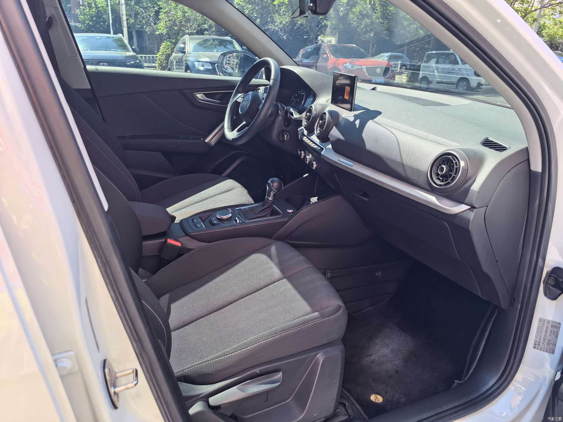 Audi Q2L, 2021 6