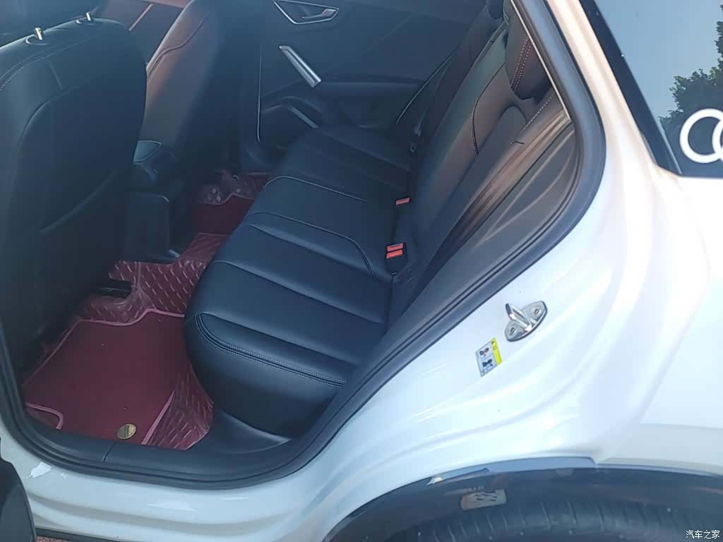 Audi Q2L, 2021 17