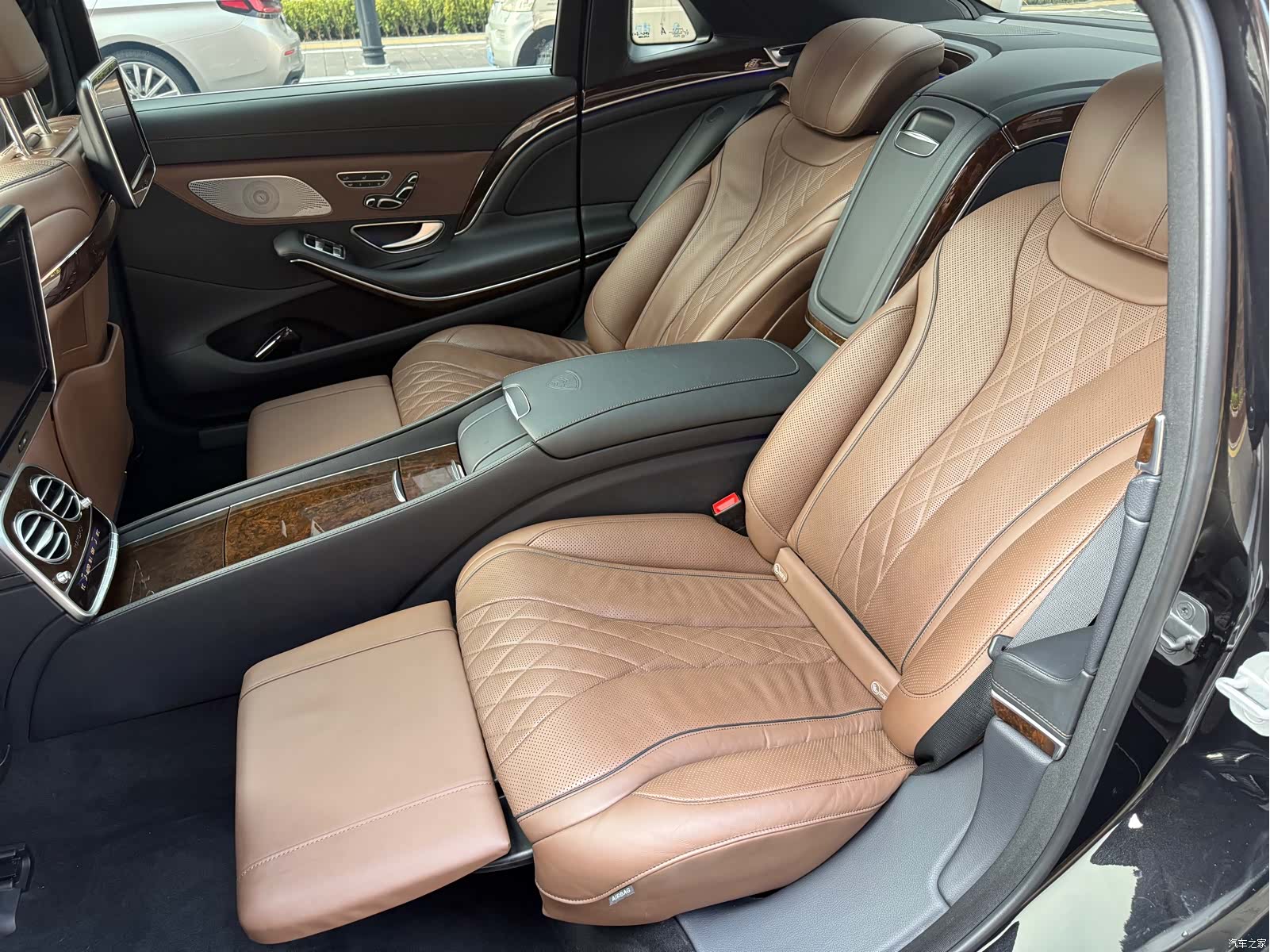 Maybach S-Class, 2017 18