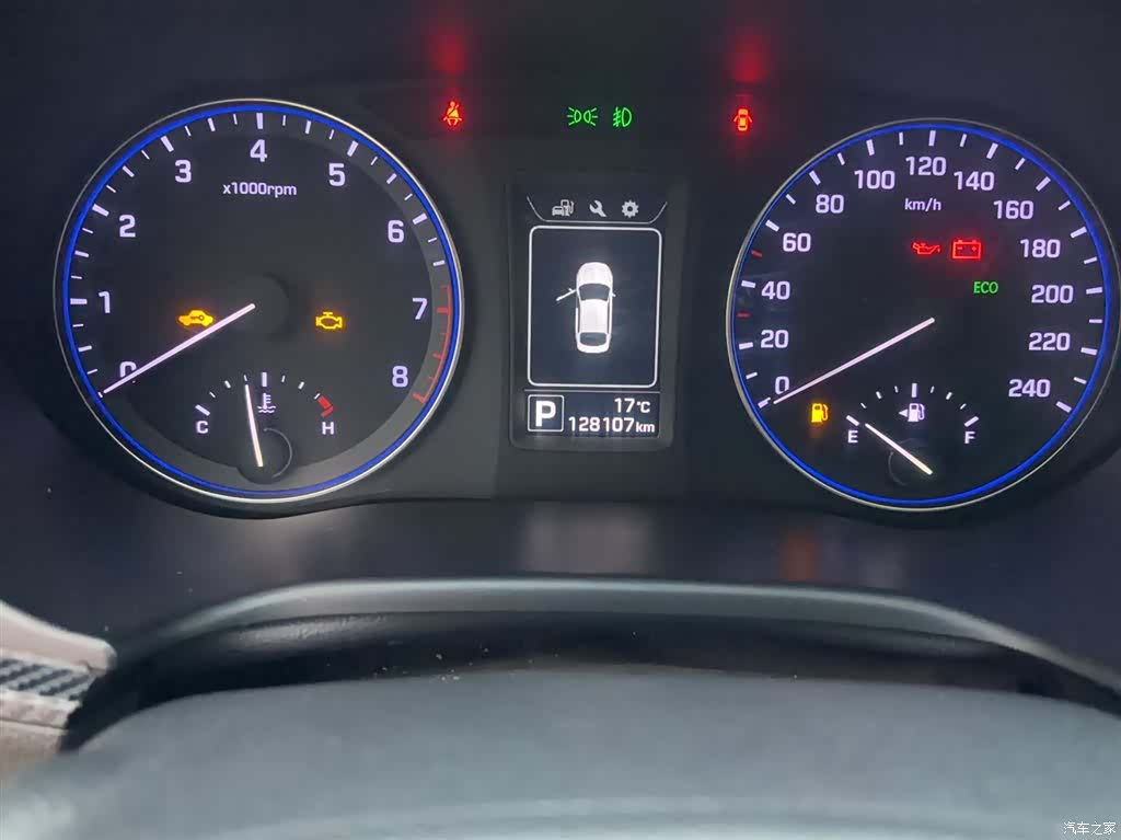 Hyundai GLS, 2015 4