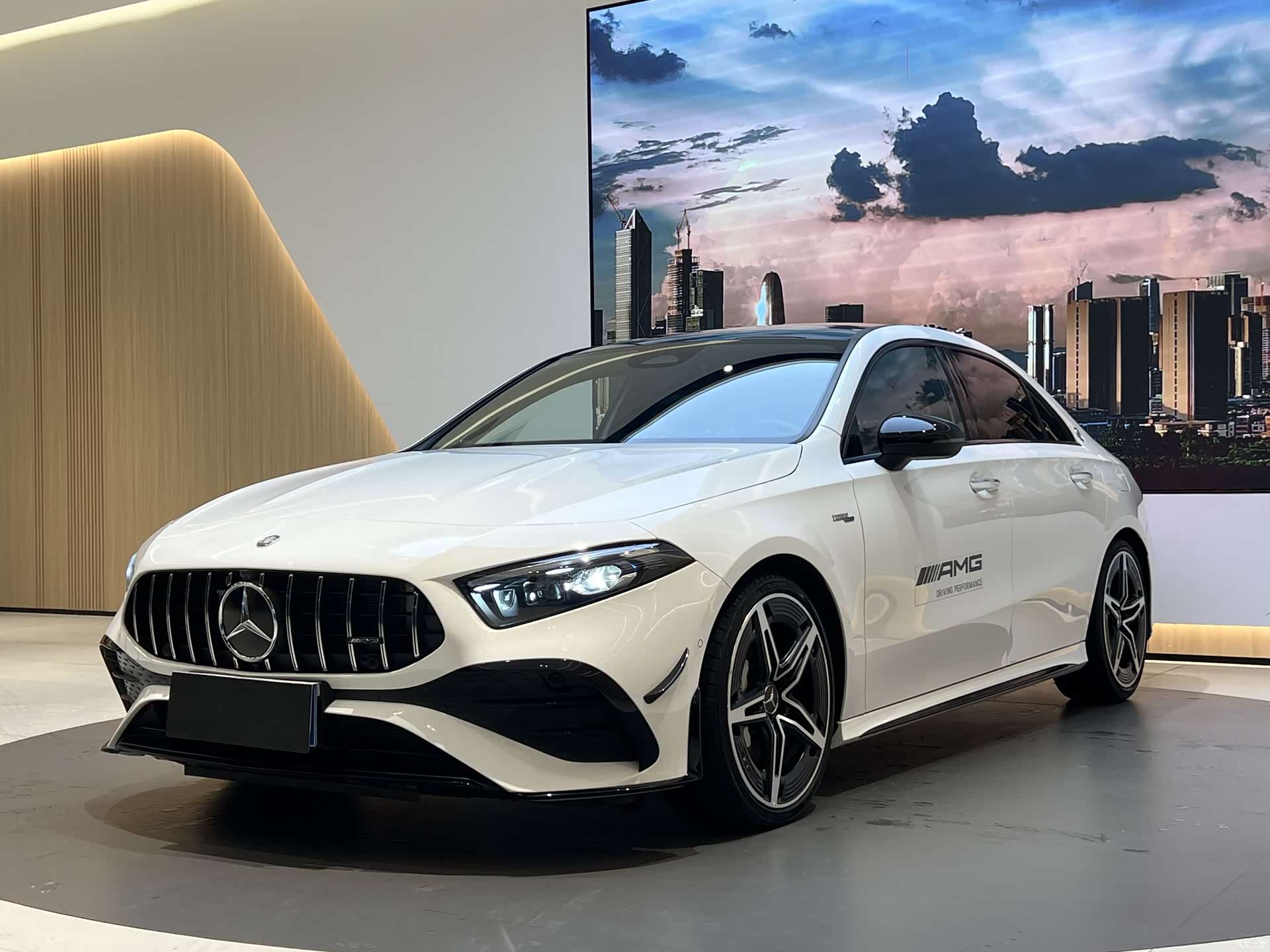 Mercedes-Benz A-Class, 2024 1