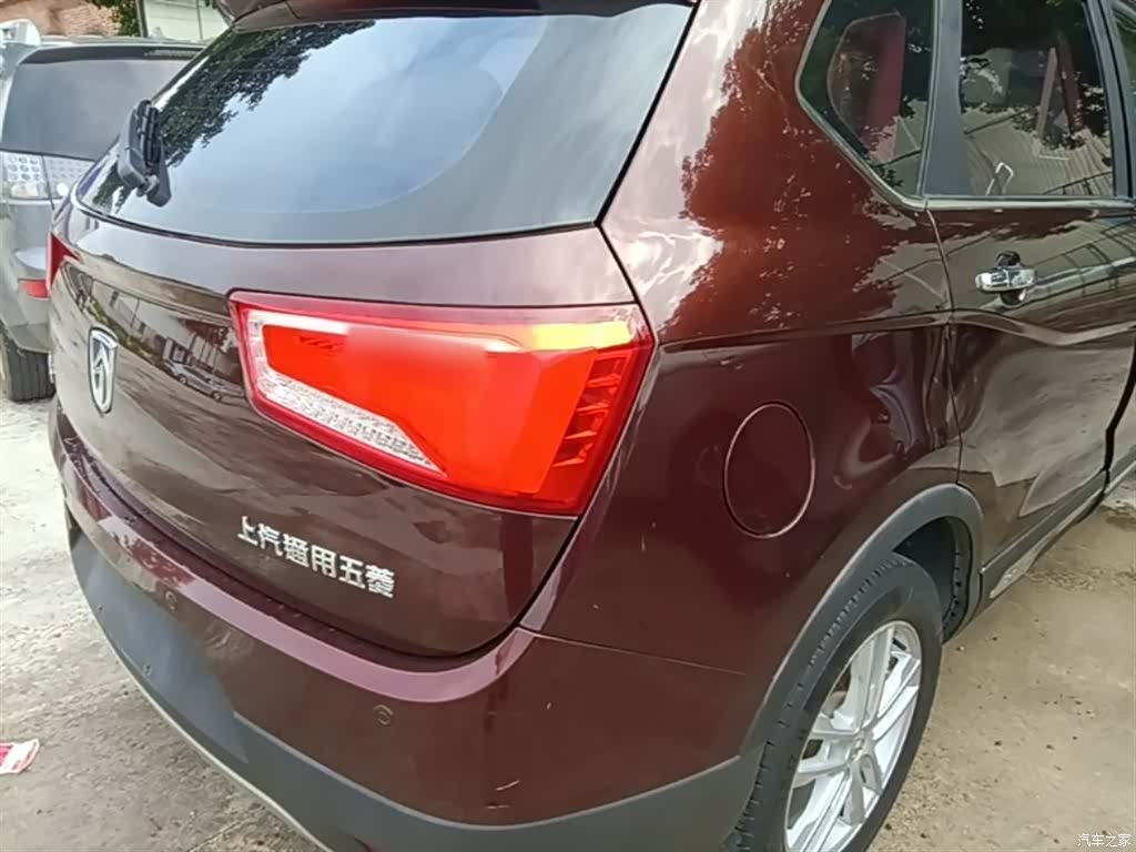 Wuling 560, 2016 7