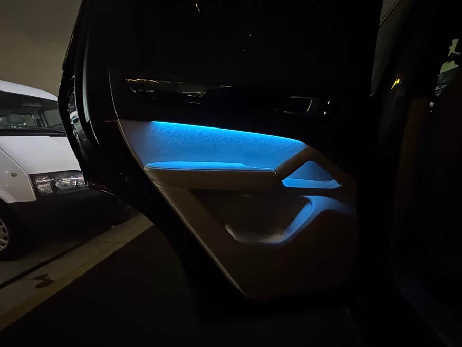 Porsche Cayenne 2018, фото 26