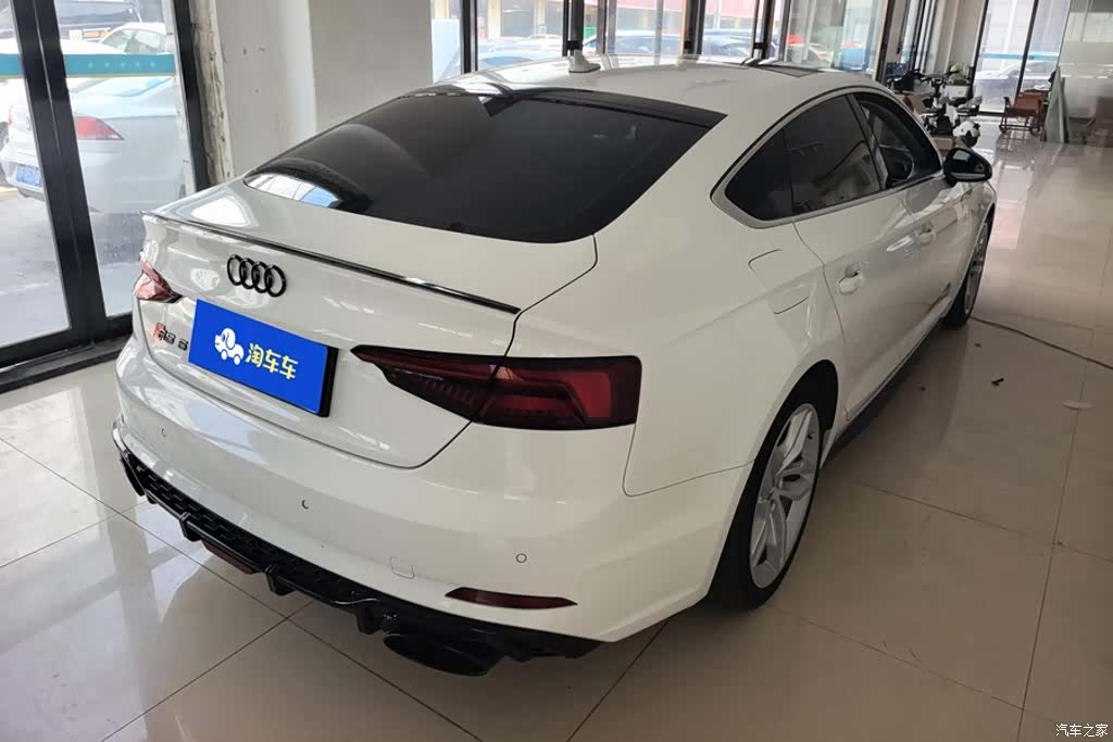 Audi A5, 2019 3