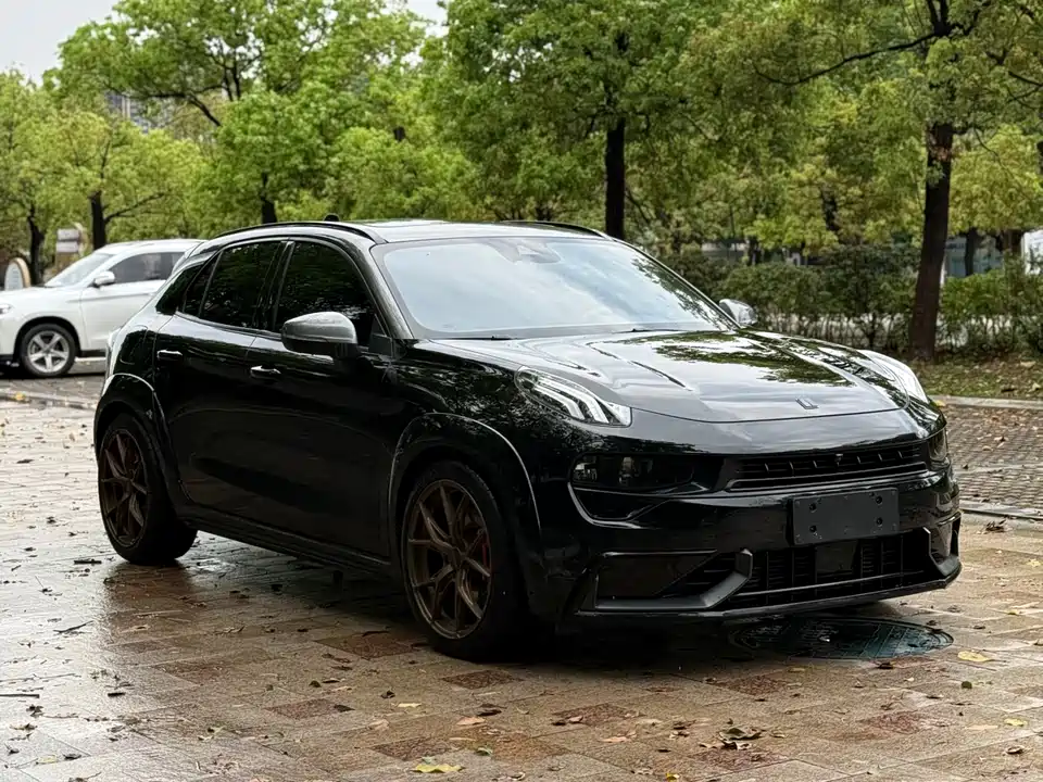 Lynk & Co 02 Hatchback