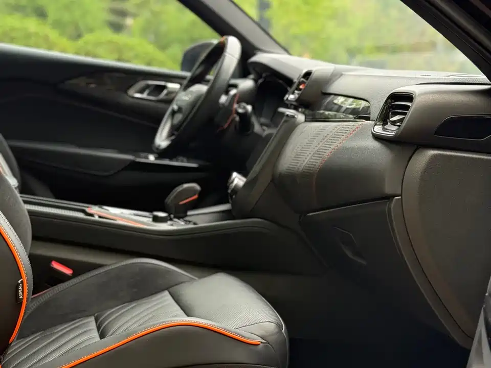 Lynk & Co 02 Hatchback