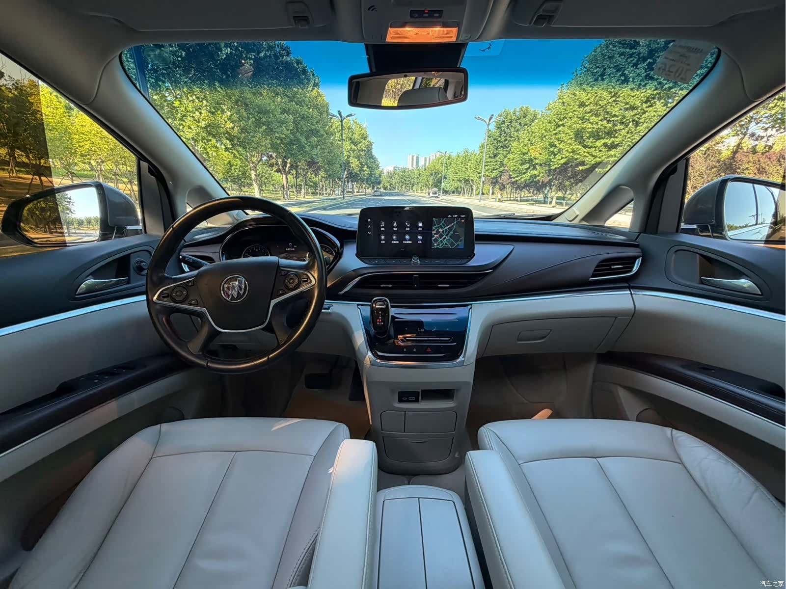 Buick GL8, 2020 4
