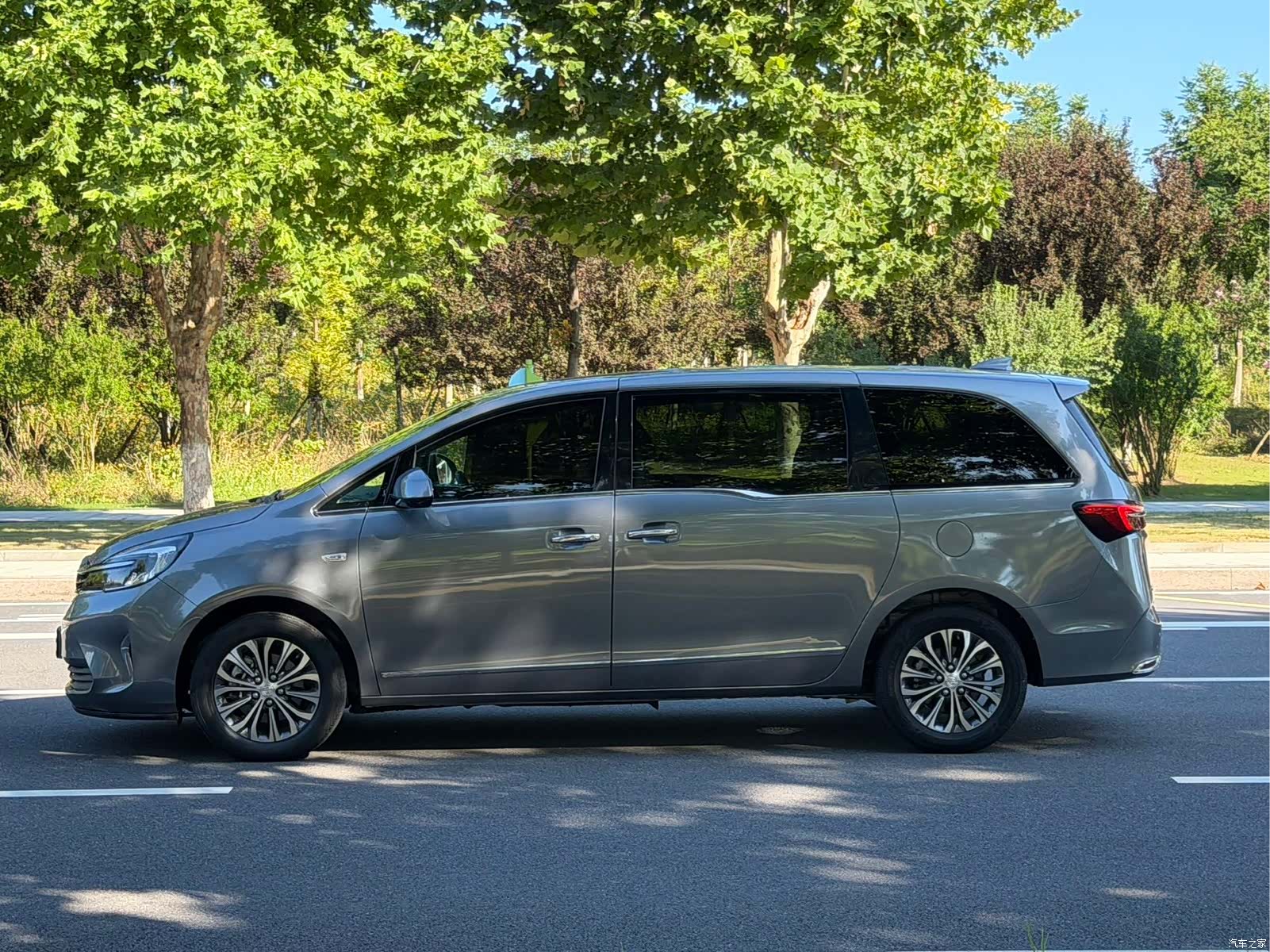 Buick GL8, 2020 14