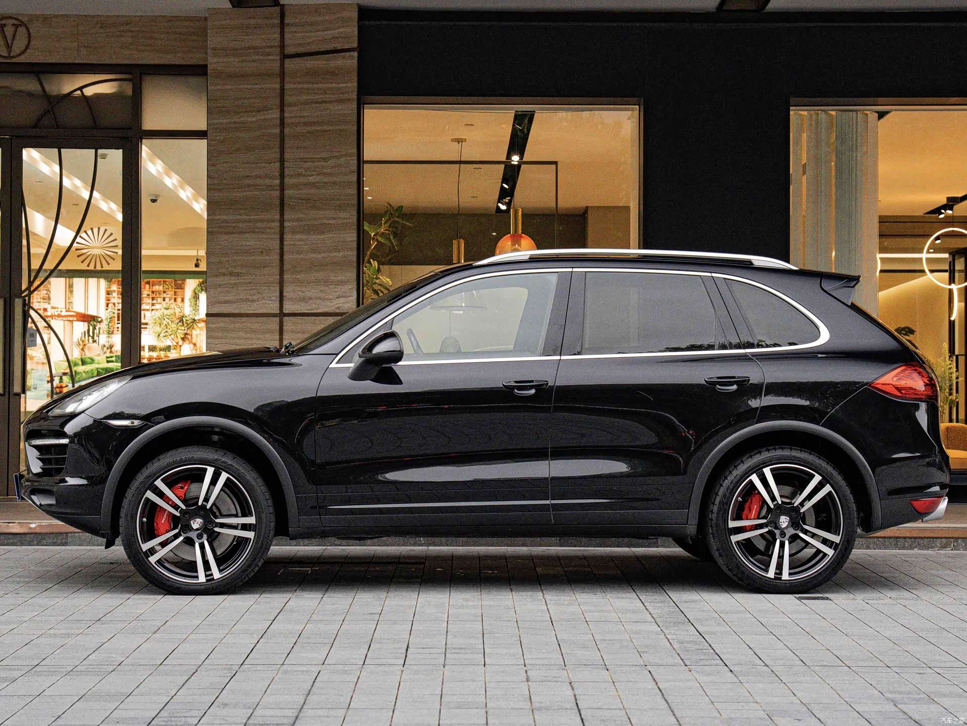 Porsche Cayenne, 2011 4