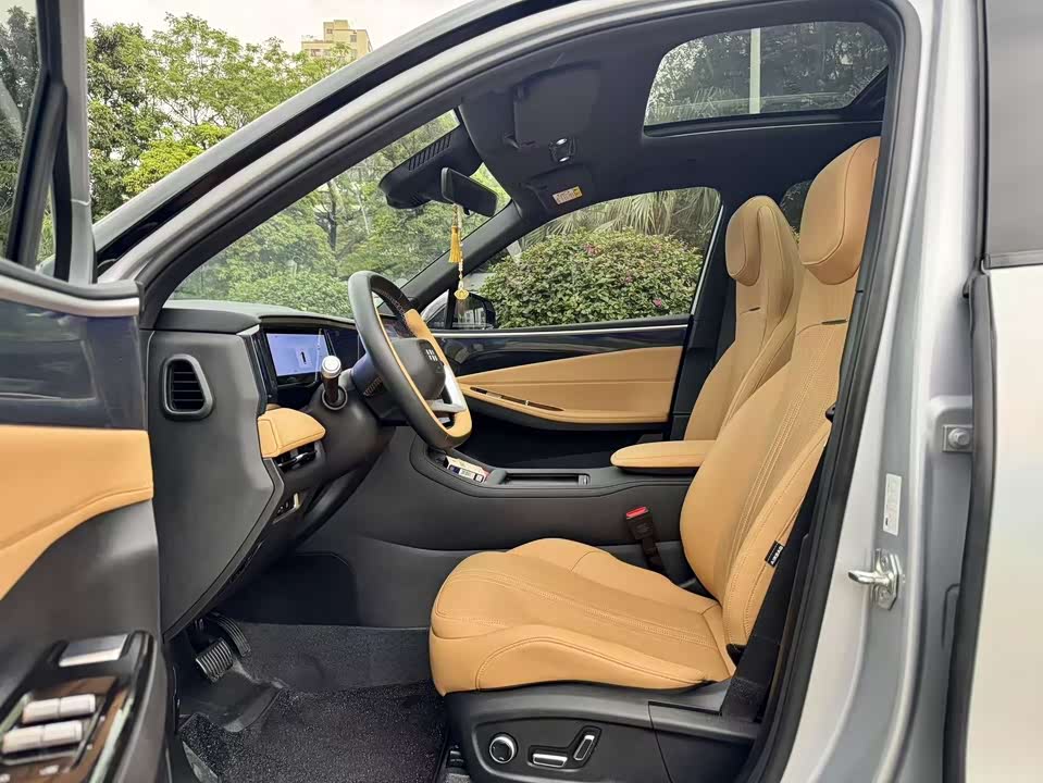 Geely Galaxy Galaxy L7