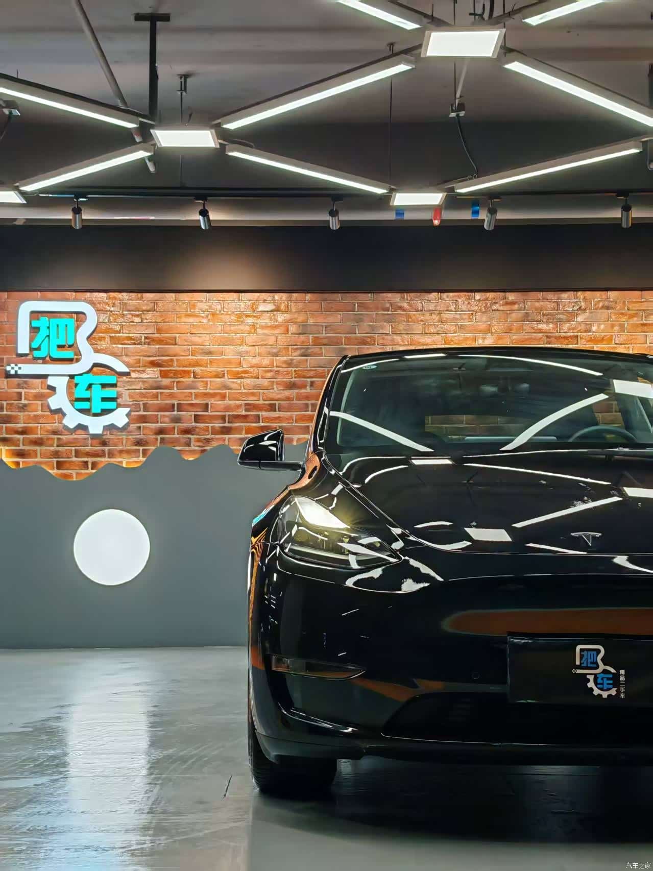 Tesla Model Y, 2021 все фото