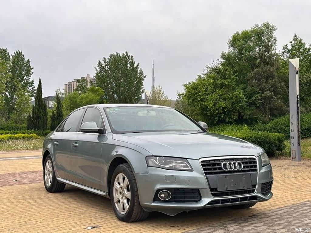 Audi A4L, 2010 3