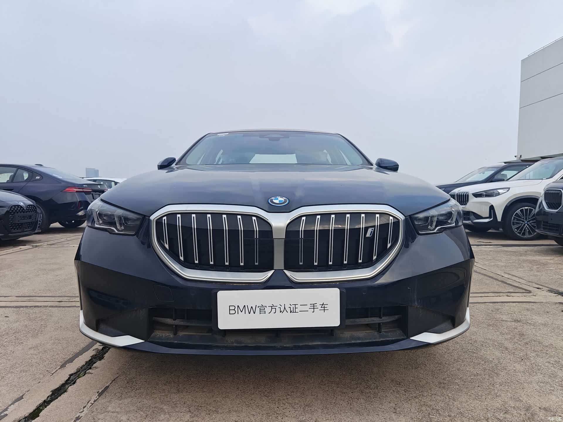 BMW i5, 2026 2