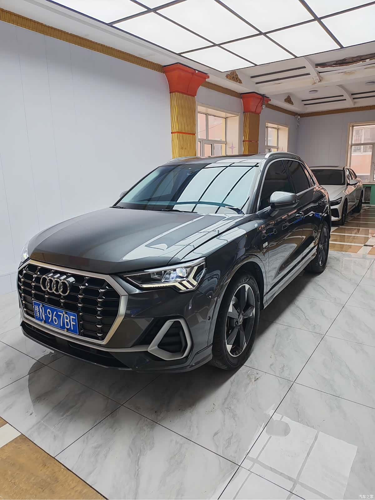 Audi Q3, 2023 3