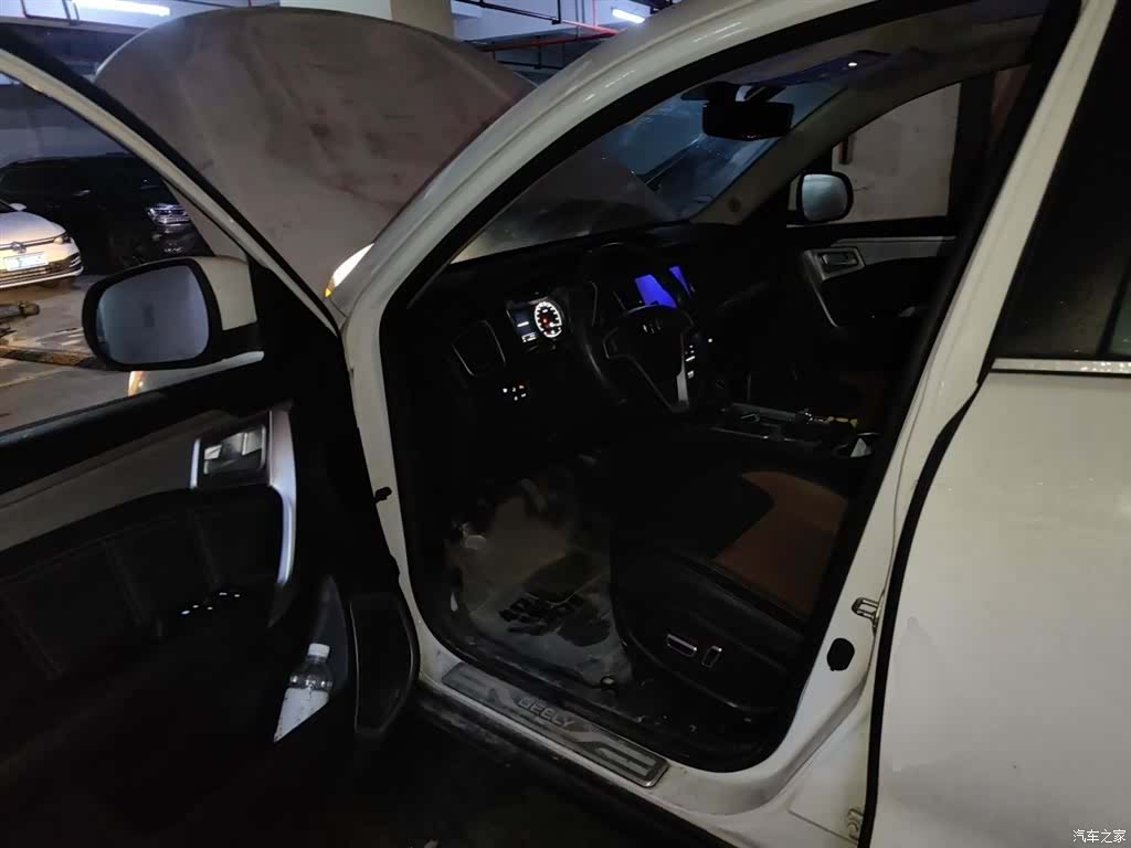 Geely X6, 2017 14