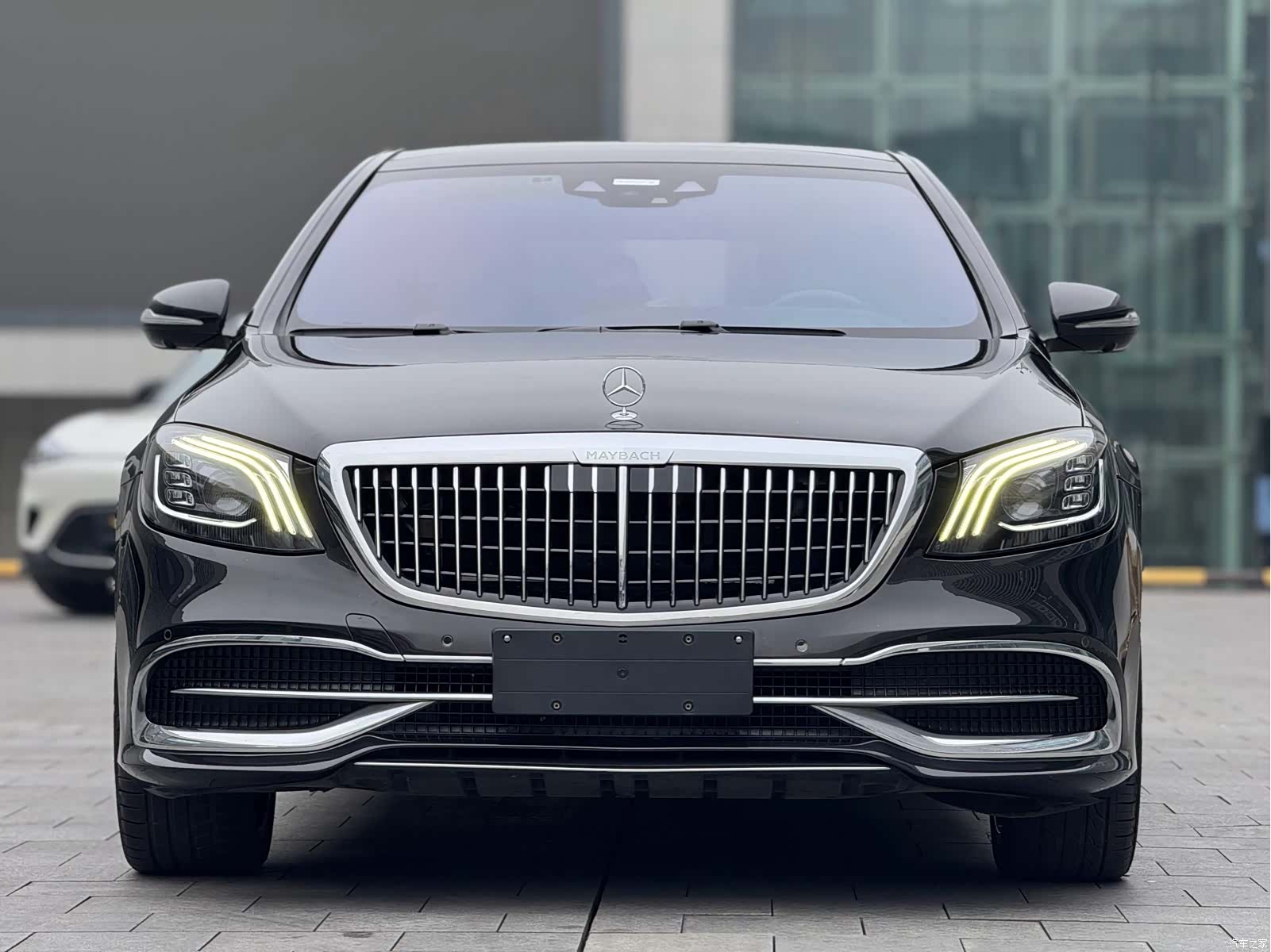 Maybach S-Class, 2020 3