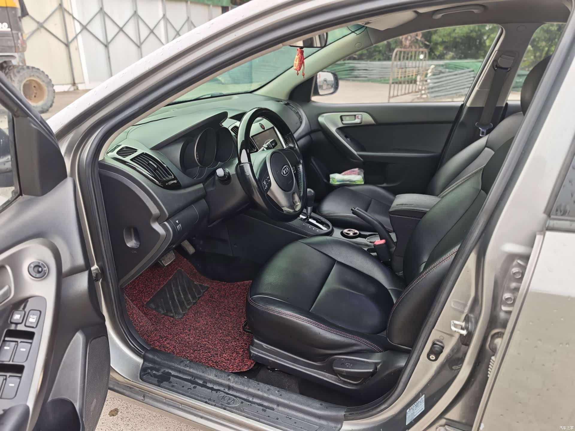 Kia GL, 2012 9