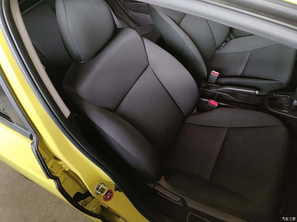 Honda Fit, 2014 25