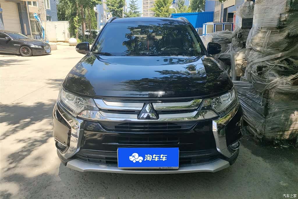 Mitsubishi Outlander, 2018 2