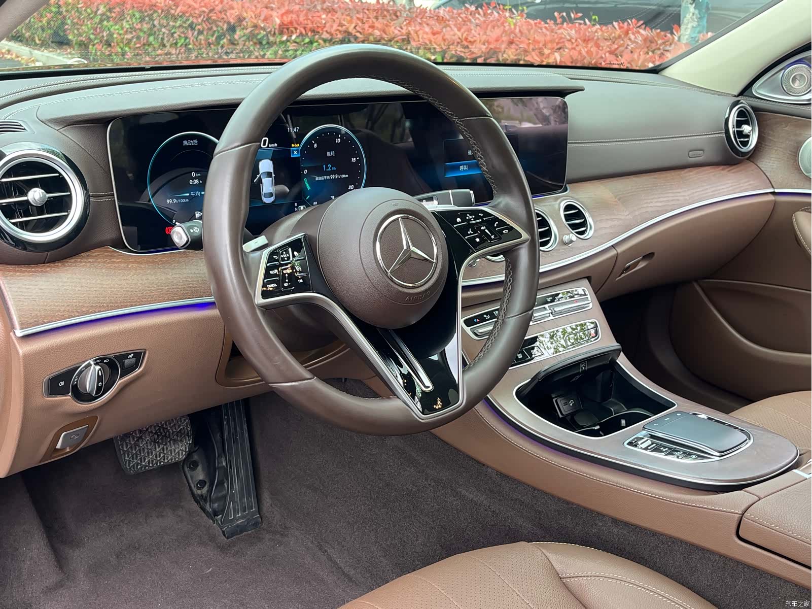 Mercedes-Benz E-Class, 2023 11