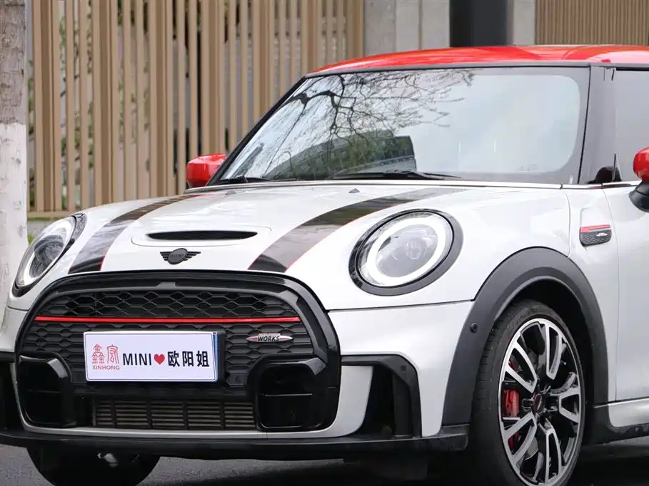 MINI JCW