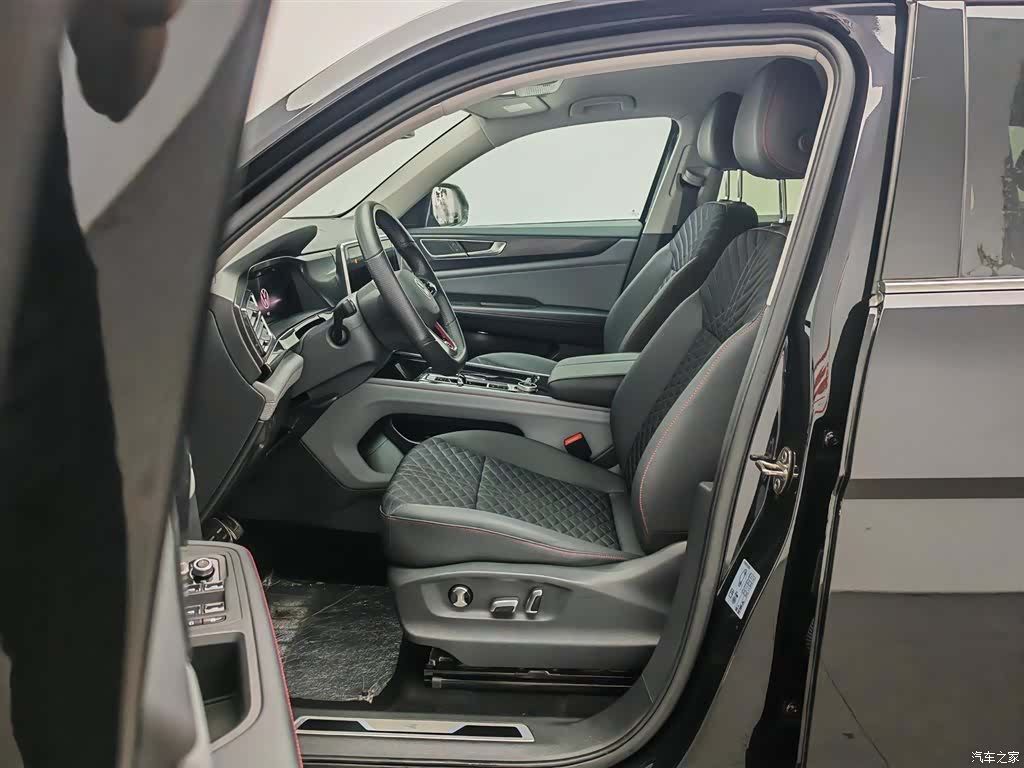 Volkswagen Teramont X, 2023 10