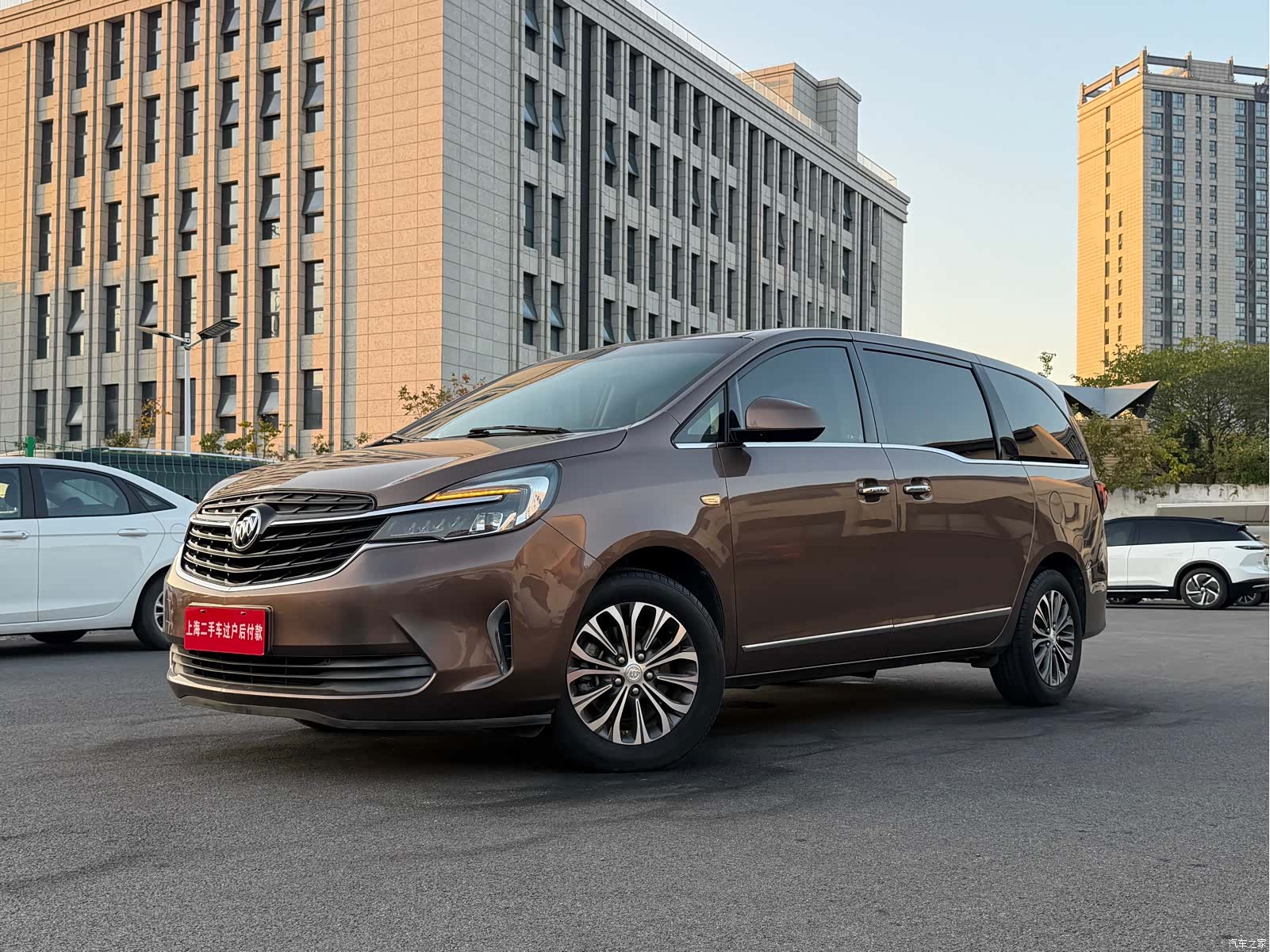Buick GL8, 2020 25