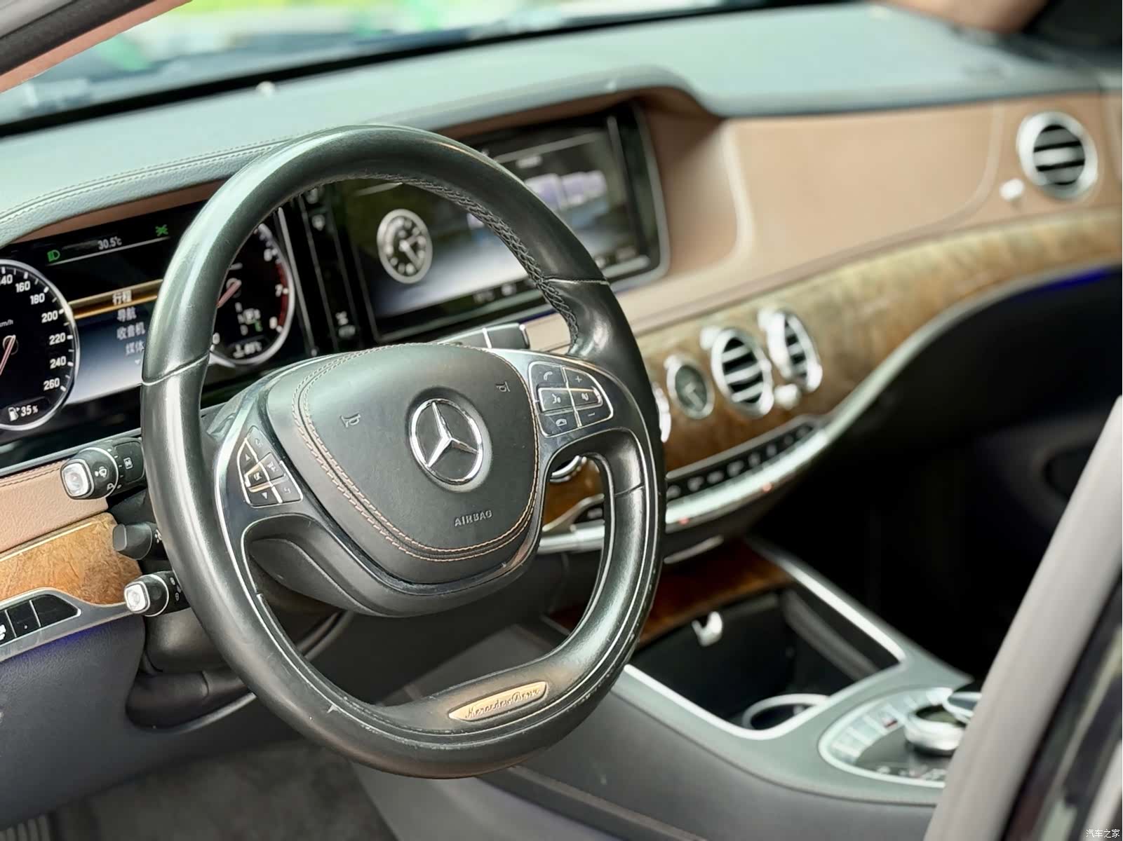 Mercedes-Benz S-Class, 2015 все фото