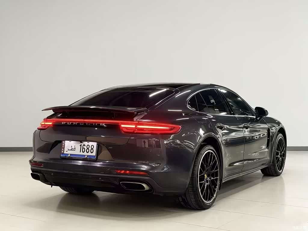 Porsche Panamera, 2017 9
