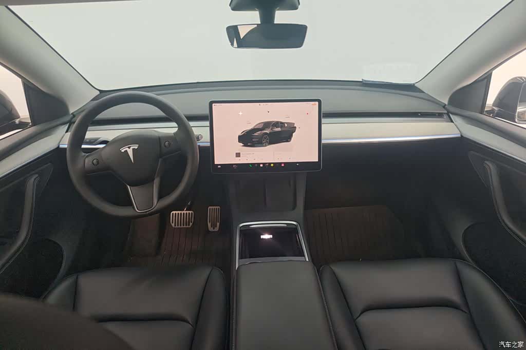 Tesla Model Y, 2023 12