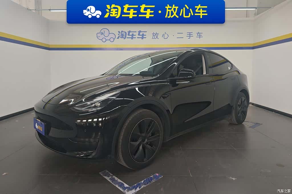Tesla Model Y, 2023 1