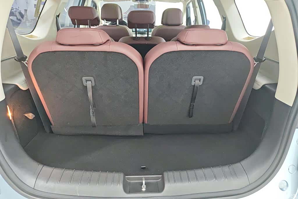 Geely Jiaji, 2022 4