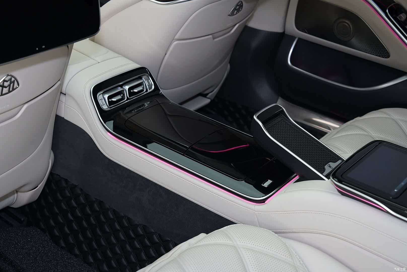Maybach S-Class, 2024 15