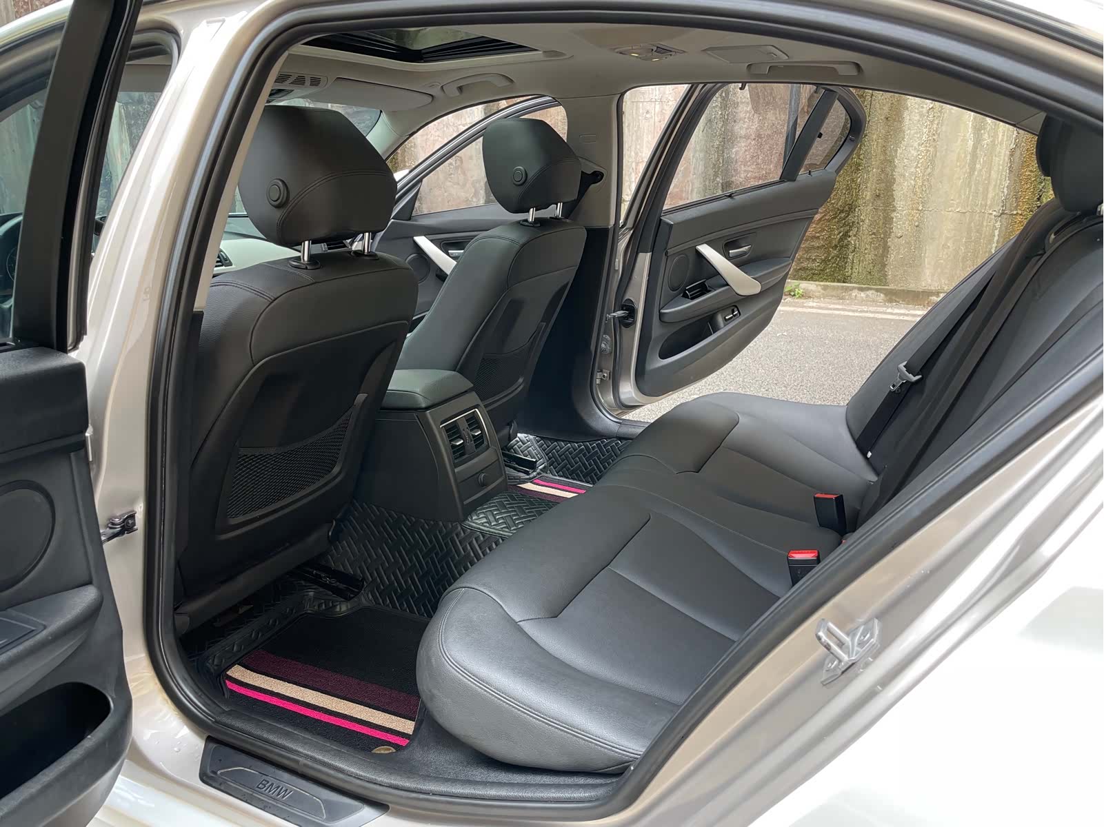 BMW 3 Series, 2016 12