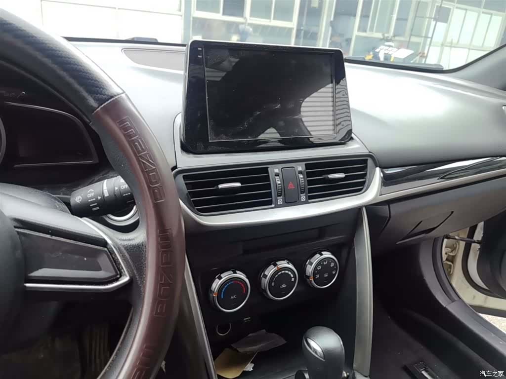 Mazda CX-4, 2019 20