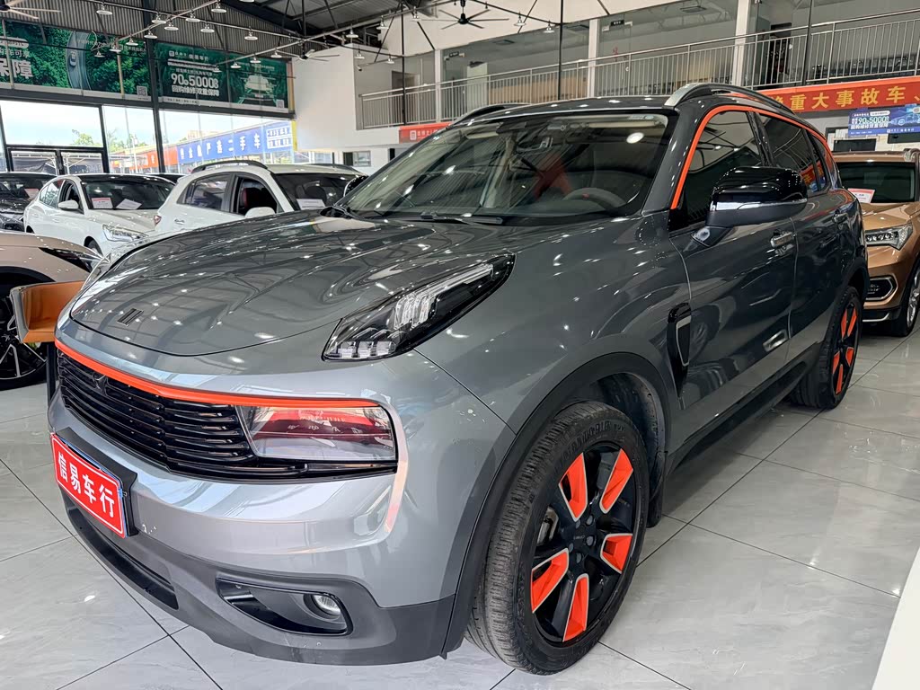 Lynk & Co 01