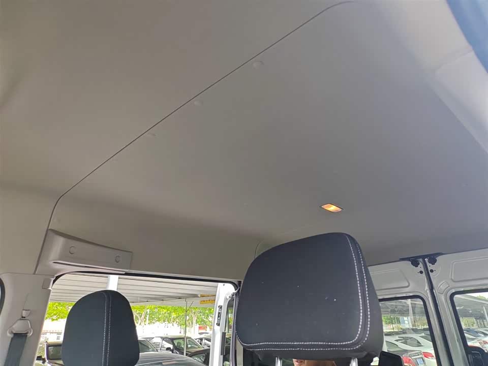 MAXUS Xintu V80