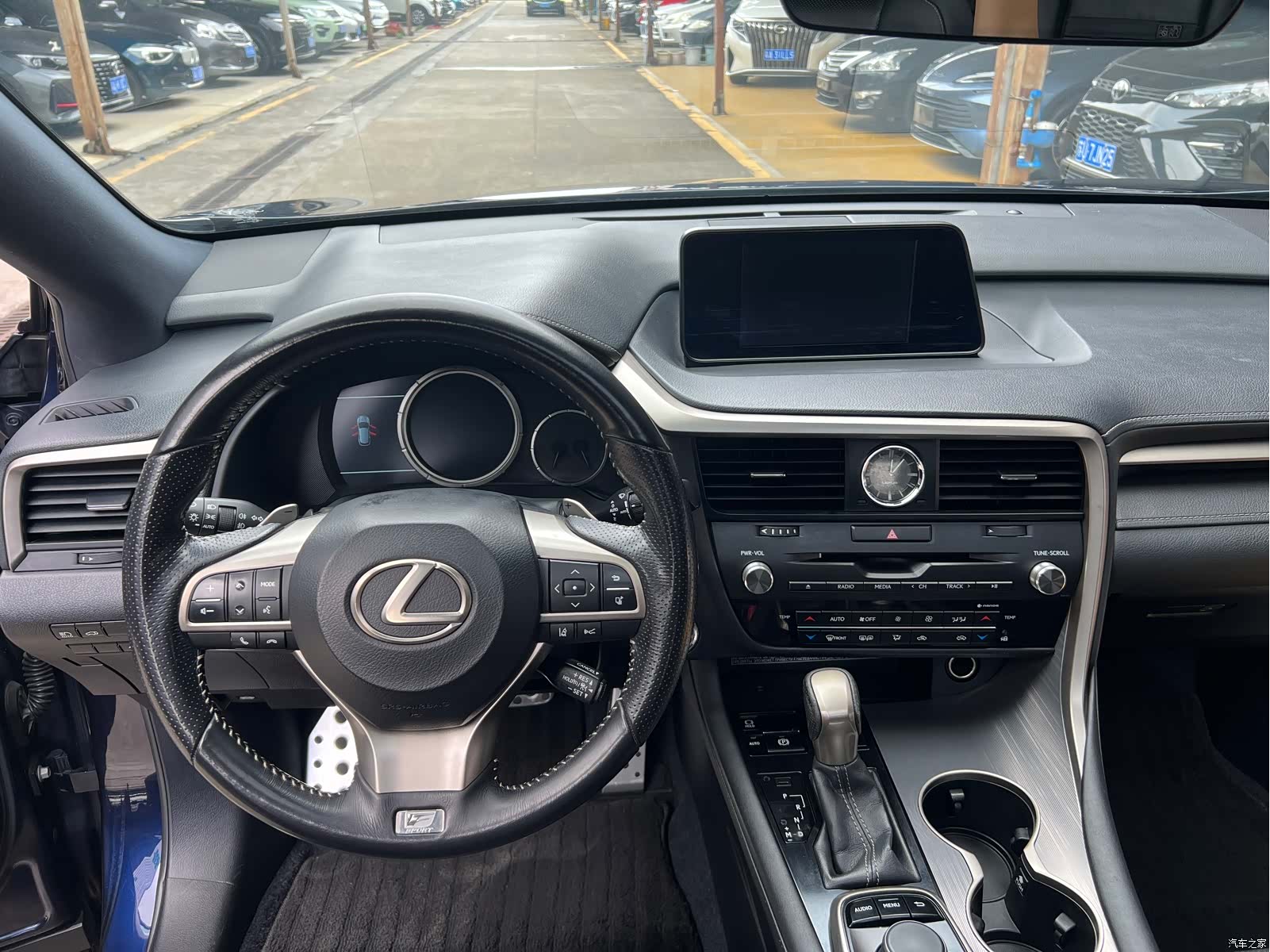 Lexus RX, 2015 6