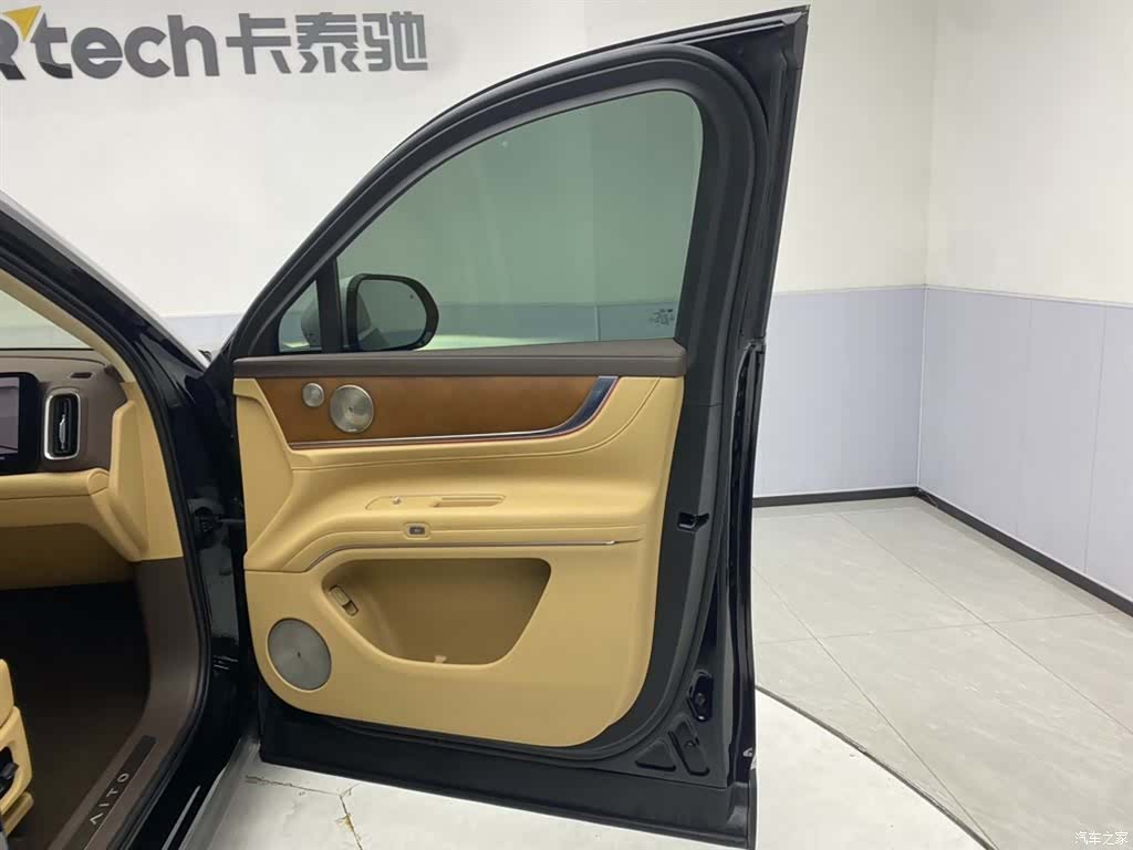 AITO M9, 2025 25