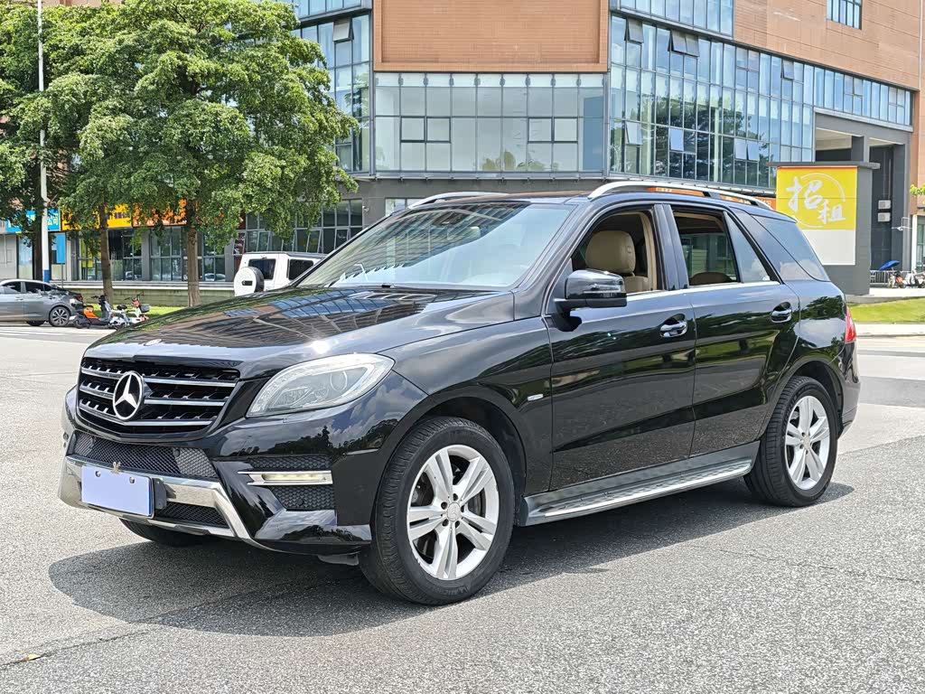 Mercedes-Benz M
