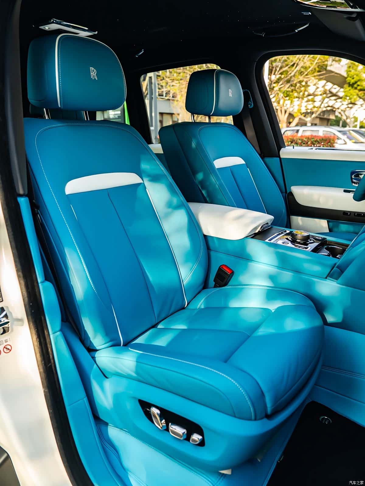 Rolls-Royce Cullinan, 2021 18