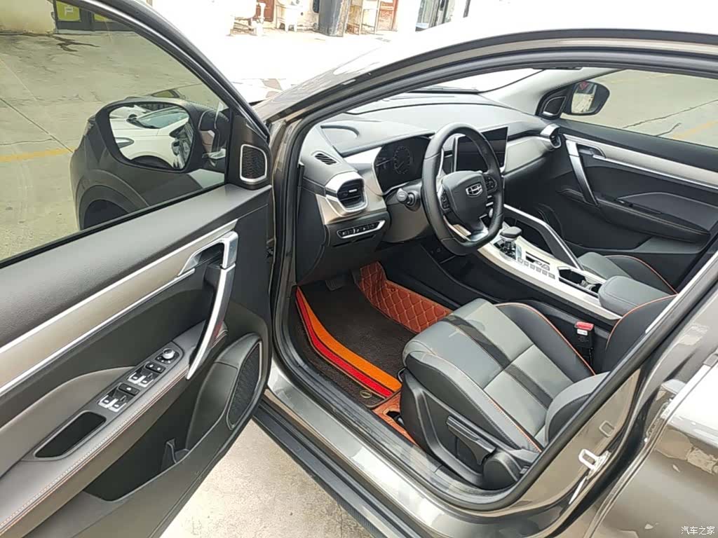Geely Coolray, 2025 16