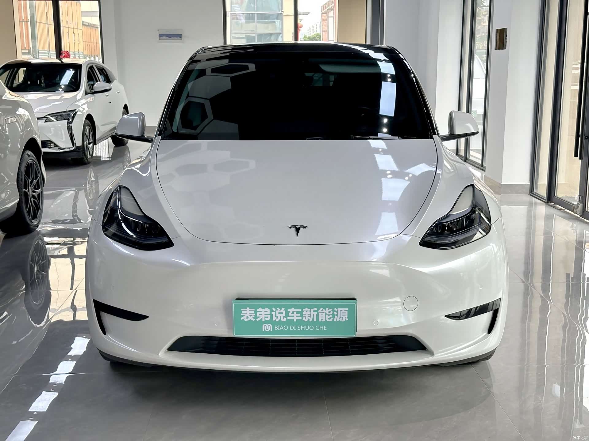 Tesla Model Y, 2022 2