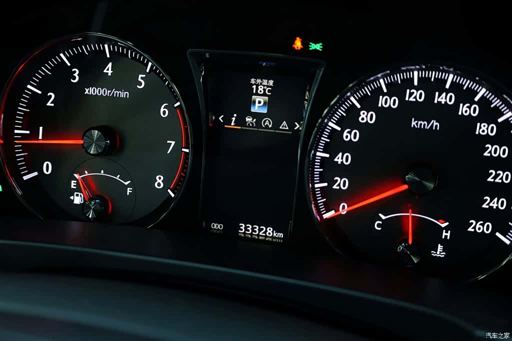 Toyota Crown, 2017 24