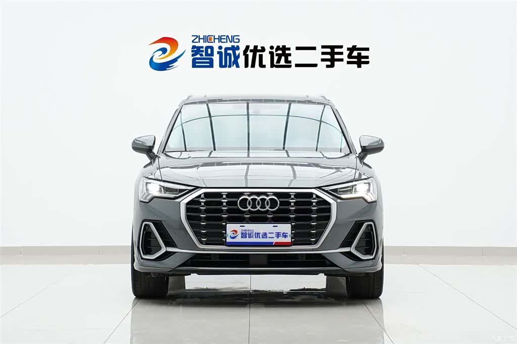 Audi Q3, 2022 2