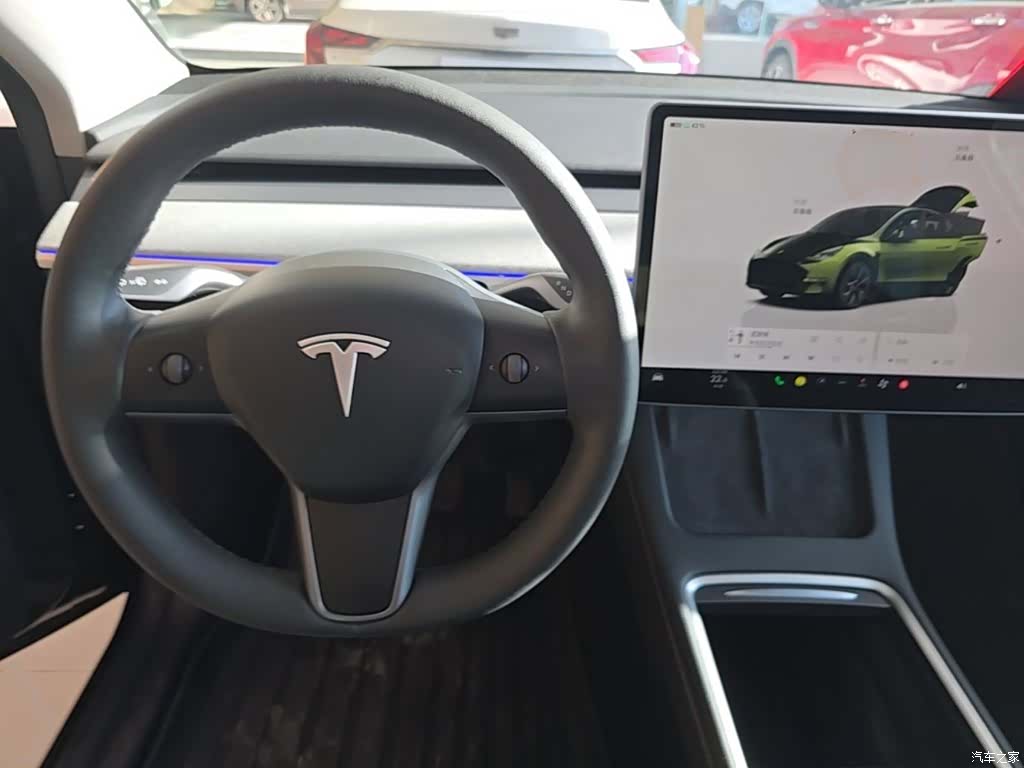 Tesla Model Y, 2024 11