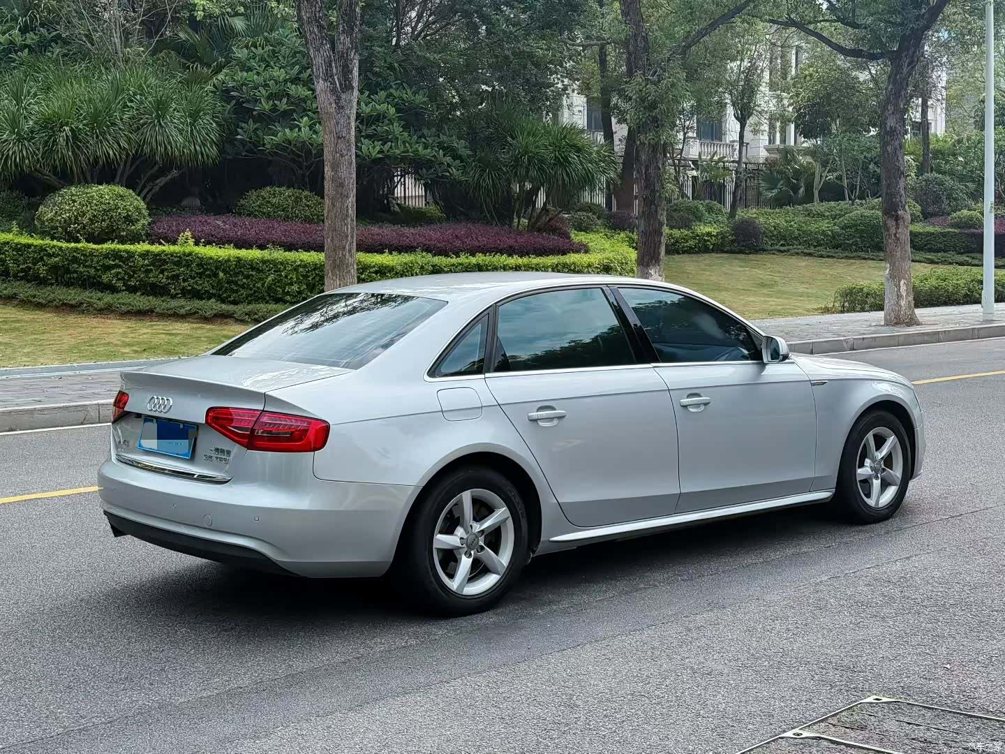Audi A4L, 2015 9